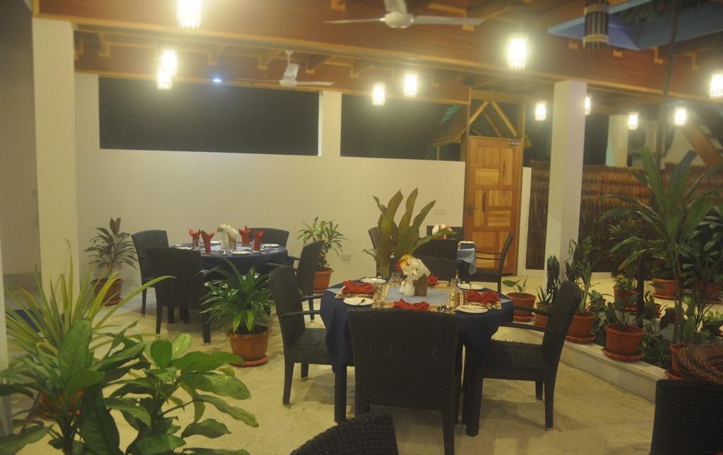 Rasdhoo Relax Inn Buitenkant foto