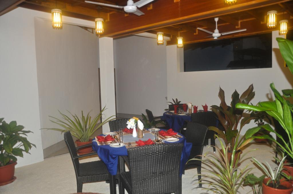 Rasdhoo Relax Inn Buitenkant foto